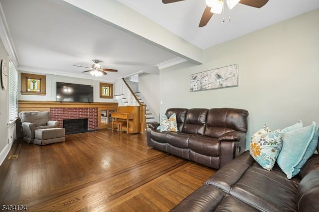 223 Keats Ave, Elizabeth City, NJ 07208