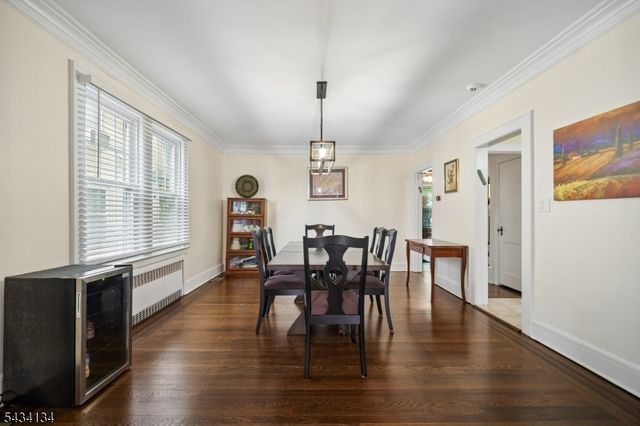 223 Keats Ave, Elizabeth City, NJ 07208