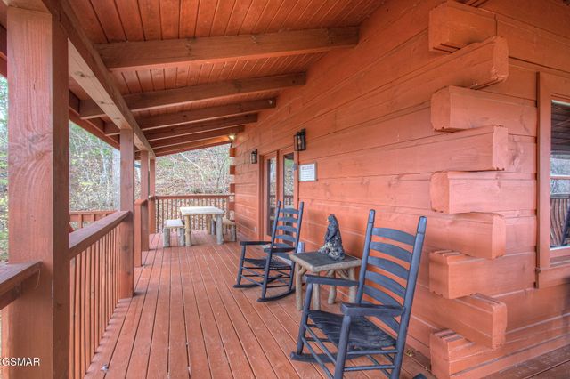 2018 Bill Flagle Way, Sevierville, TN 37876