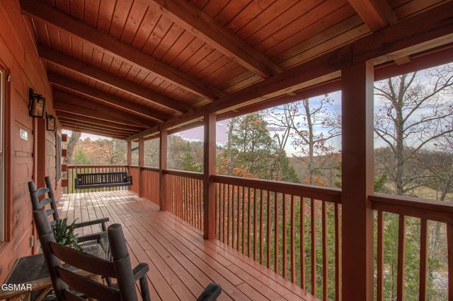 2018 Bill Flagle Way, Sevierville, TN 37876