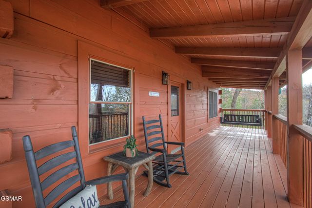 2018 Bill Flagle Way, Sevierville, TN 37876