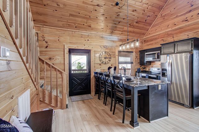 2018 Bill Flagle Way, Sevierville, TN 37876