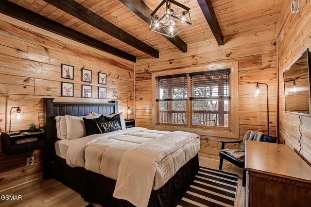 2018 Bill Flagle Way, Sevierville, TN 37876