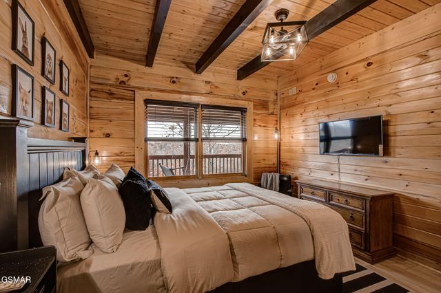 2018 Bill Flagle Way, Sevierville, TN 37876