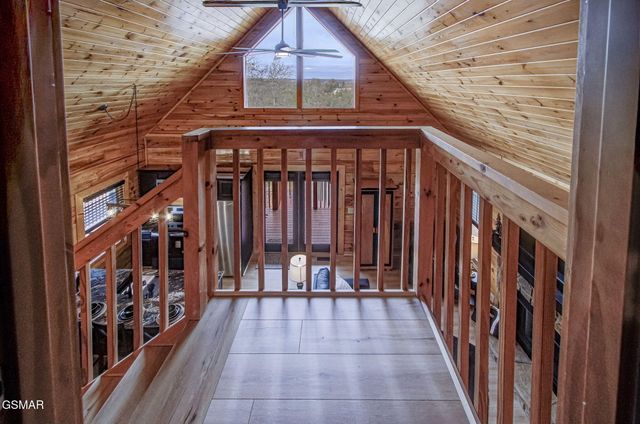 2018 Bill Flagle Way, Sevierville, TN 37876