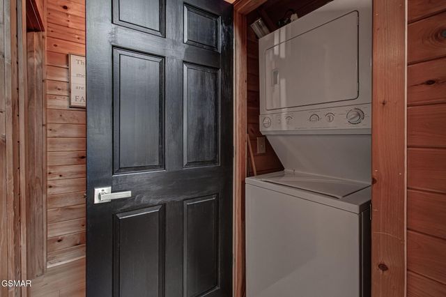 2018 Bill Flagle Way, Sevierville, TN 37876