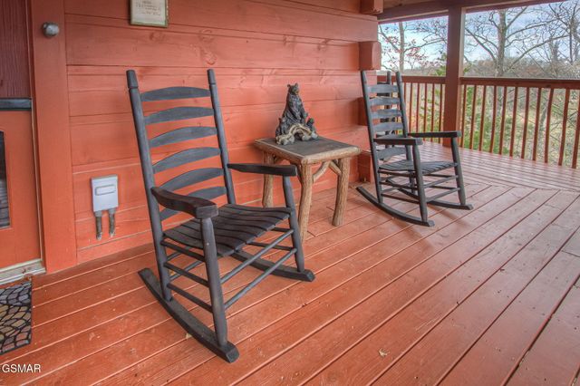 2018 Bill Flagle Way, Sevierville, TN 37876