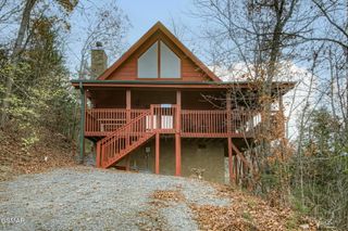 2018 Bill Flagle Way, Sevierville, TN 37876
