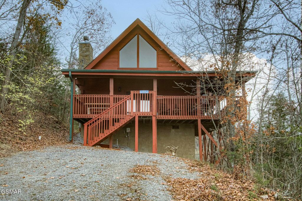 2018 Bill Flagle Way, Sevierville, TN 37876