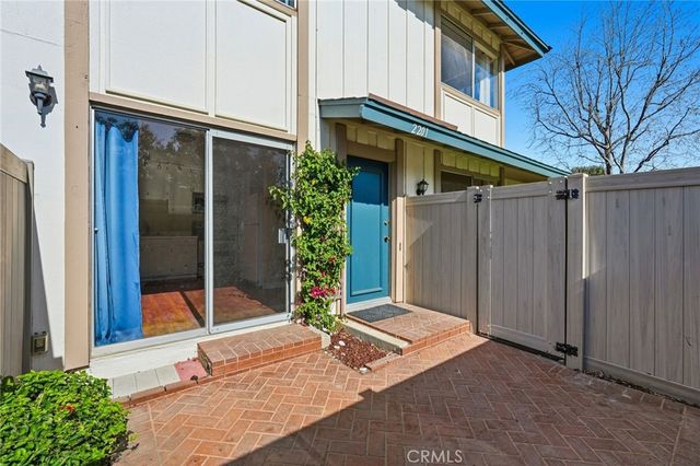 2201 Sonoma Court, Thousand Oaks, CA 91362