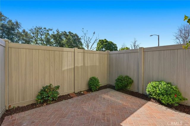 2201 Sonoma Court, Thousand Oaks, CA 91362