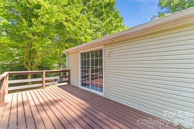 5021 Raintree Lane, Maiden, NC 28650