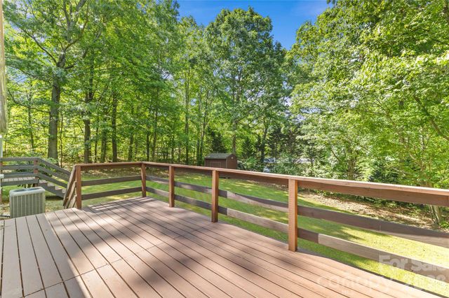 5021 Raintree Lane, Maiden, NC 28650