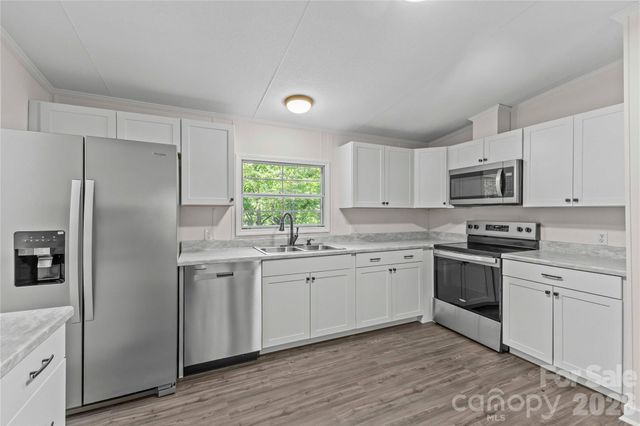 5021 Raintree Lane, Maiden, NC 28650