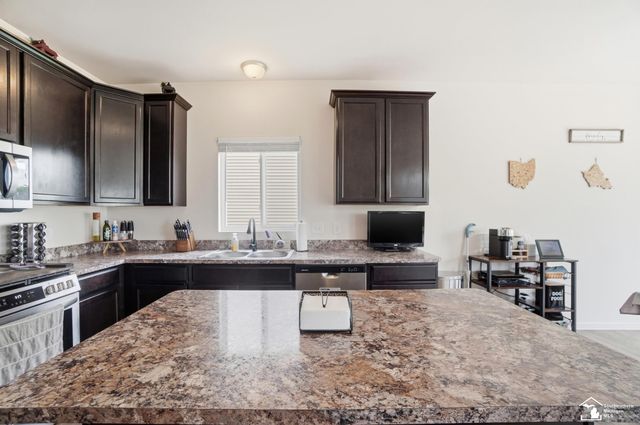 35793 Concord Drive, Romulus, MI 48174