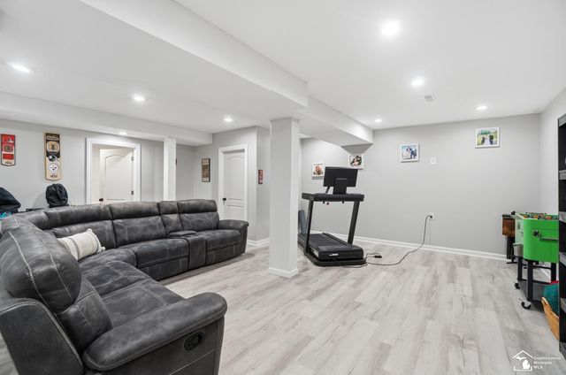 35793 Concord Drive, Romulus, MI 48174