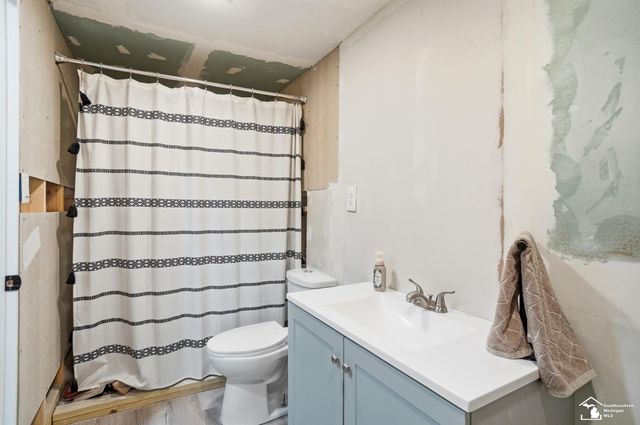 35793 Concord Drive, Romulus, MI 48174