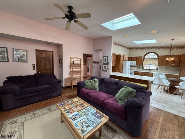 80 Rhoda Ave, Nutley Twp., NJ 07110