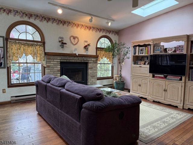 80 Rhoda Ave, Nutley Twp., NJ 07110