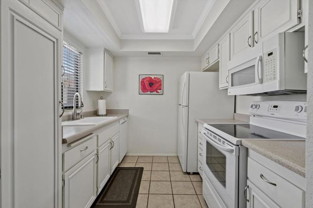 1409 N Sunrise Way 51, Palm Springs, CA 92262