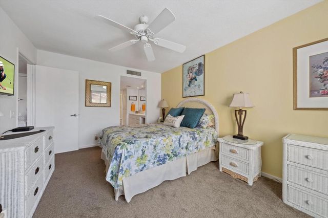 1409 N Sunrise Way 51, Palm Springs, CA 92262