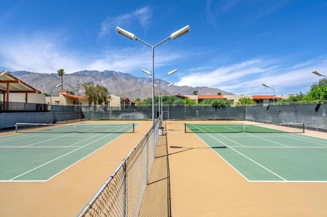 1409 N Sunrise Way 51, Palm Springs, CA 92262