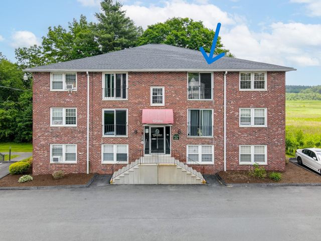 95 E Broadway Apt 10, Derry, NH 03038