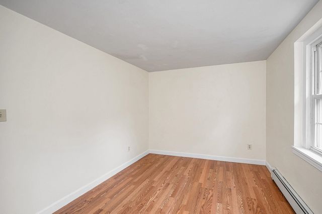 95 E Broadway Apt 10, Derry, NH 03038