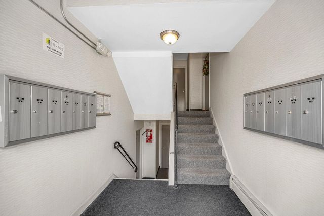 95 E Broadway Apt 10, Derry, NH 03038