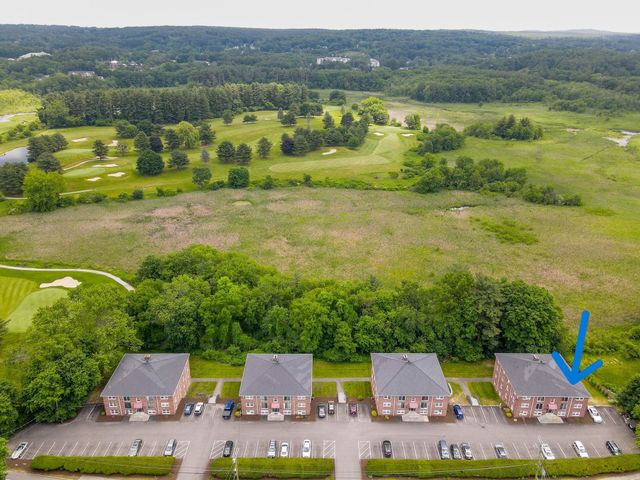 95 E Broadway Apt 10, Derry, NH 03038