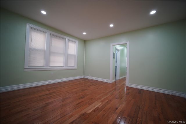 723 E 227th Street, Bronx, NY 10466