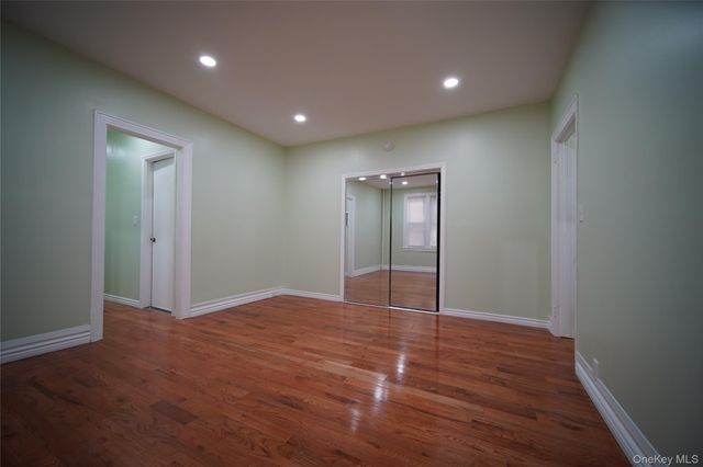 723 E 227th Street, Bronx, NY 10466