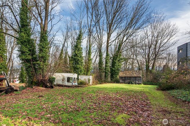 4729 Mount View Drive S, Seattle, WA 98108