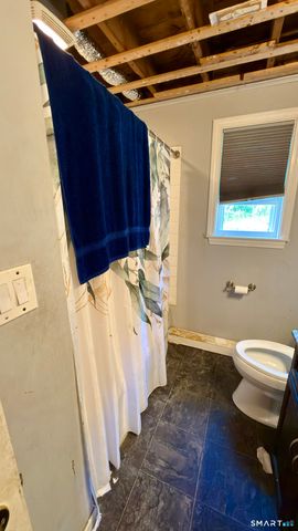 36 Woodybrook Road, Windsor, CT 06095