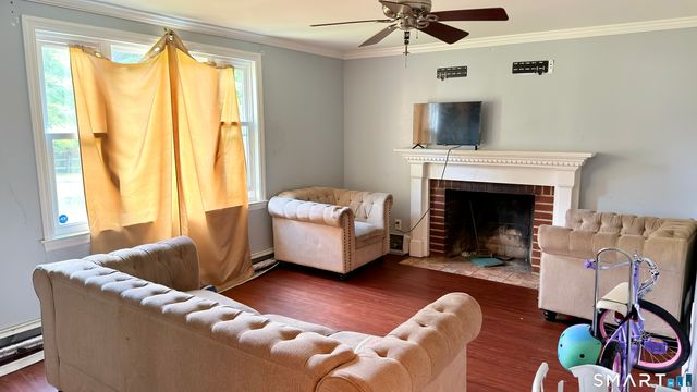 36 Woodybrook Road, Windsor, CT 06095