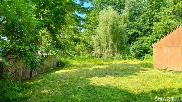 36 Woodybrook Road, Windsor, CT 06095