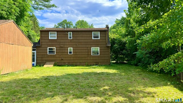 36 Woodybrook Road, Windsor, CT 06095