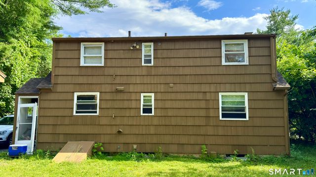 36 Woodybrook Road, Windsor, CT 06095