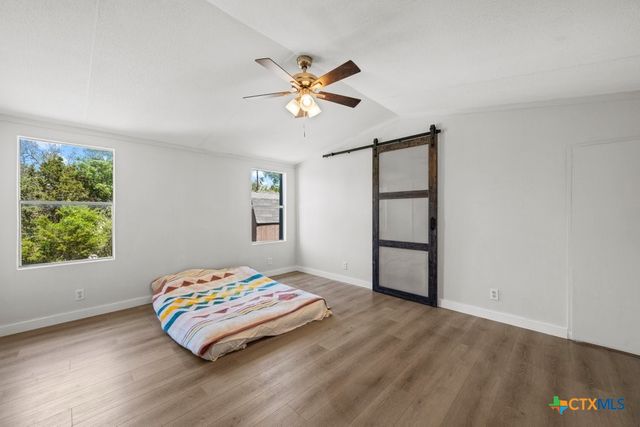 1219 E Lakeside Drive, Canyon Lake, TX 78133