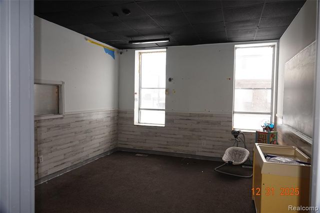 15075 Meyers Road, Detroit, MI 48227