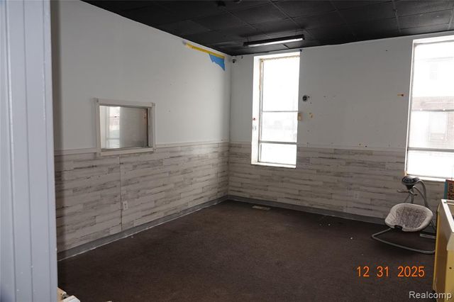 15075 Meyers Road, Detroit, MI 48227