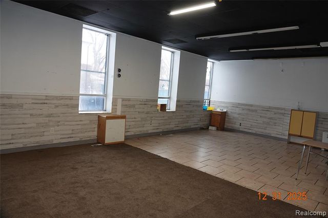 15075 Meyers Road, Detroit, MI 48227