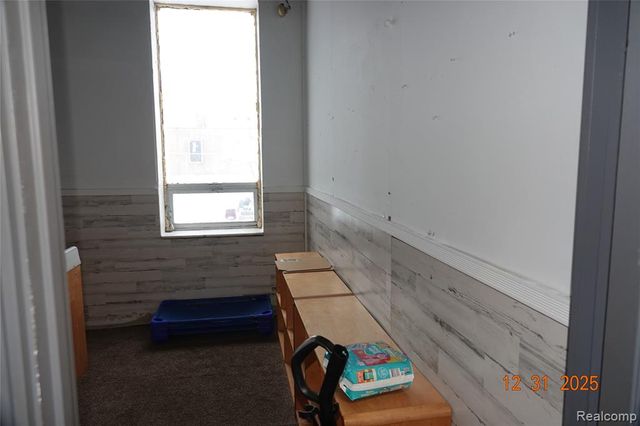 15075 Meyers Road, Detroit, MI 48227