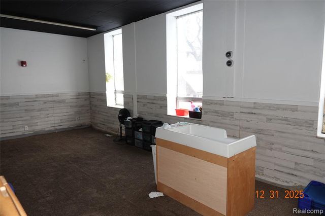 15075 Meyers Road, Detroit, MI 48227