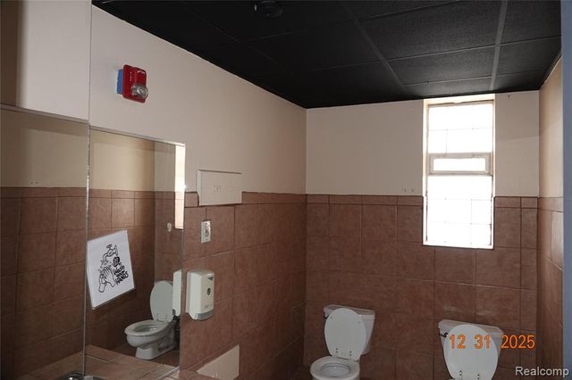 15075 Meyers Road, Detroit, MI 48227