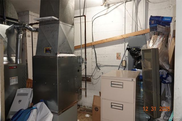 15075 Meyers Road, Detroit, MI 48227