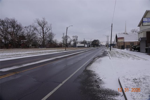 15075 Meyers Road, Detroit, MI 48227