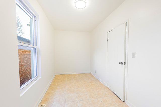 3748 S Parnell Avenue, Chicago, IL 60609