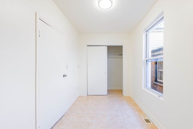 3748 S Parnell Avenue, Chicago, IL 60609
