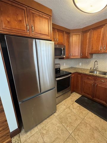 76 Westbury D 76, Deerfield Beach, FL 33442